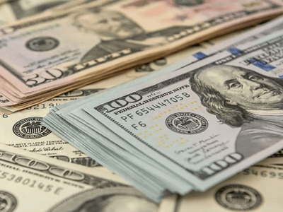 Dollar Slips to Three-Year Low as Trump Eyes Early Fed Appointment
